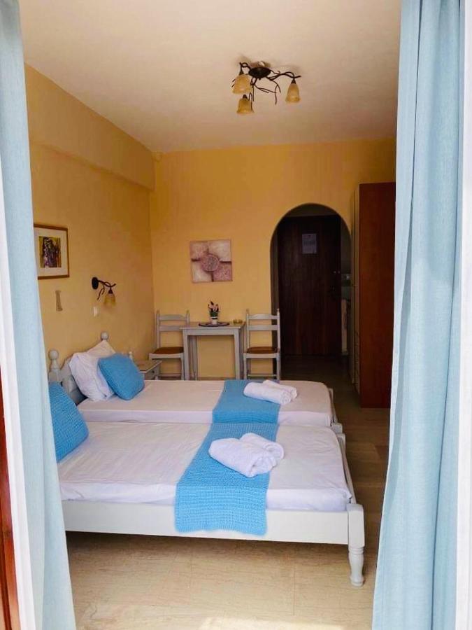 Villa Bonatsa Andros Home Batsíon Exterior photo