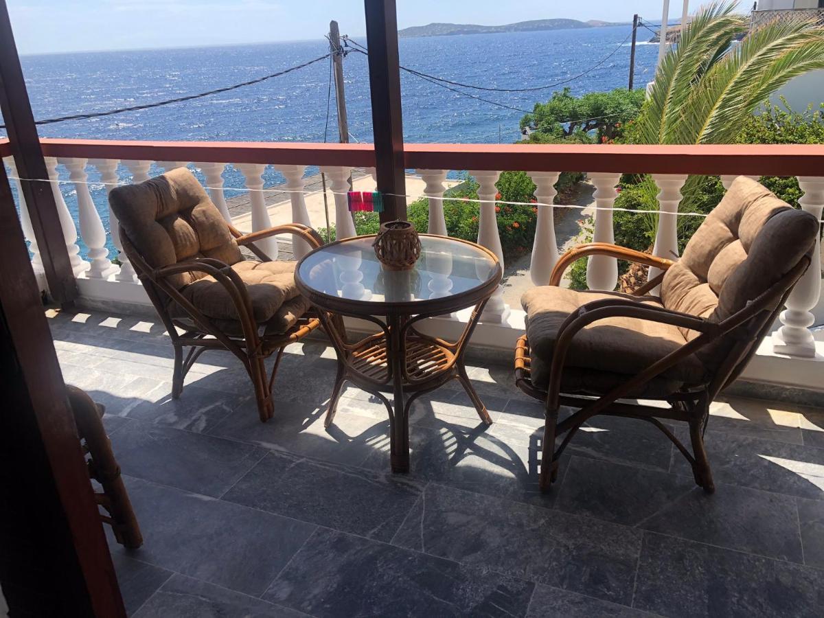 Villa Bonatsa Andros Home Batsíon Exterior photo